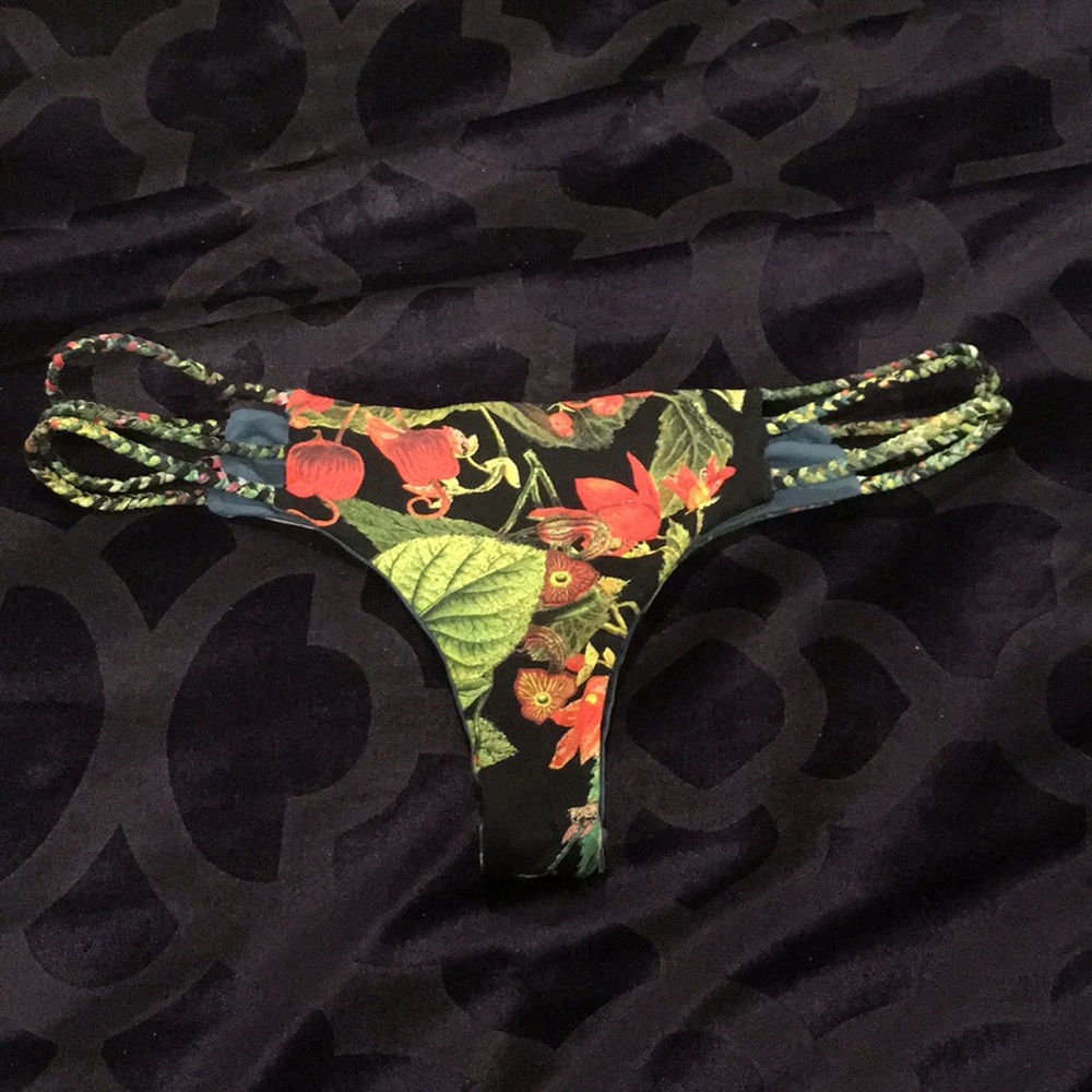 blue and floral print san lorenzo thong